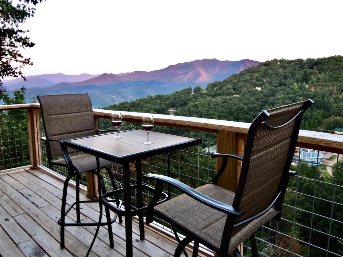 Million Dollar Views! 4 Bedroom, Sleeps 9, Close To National Park And 5 Mi To Gatlinburg! Extérieur photo
